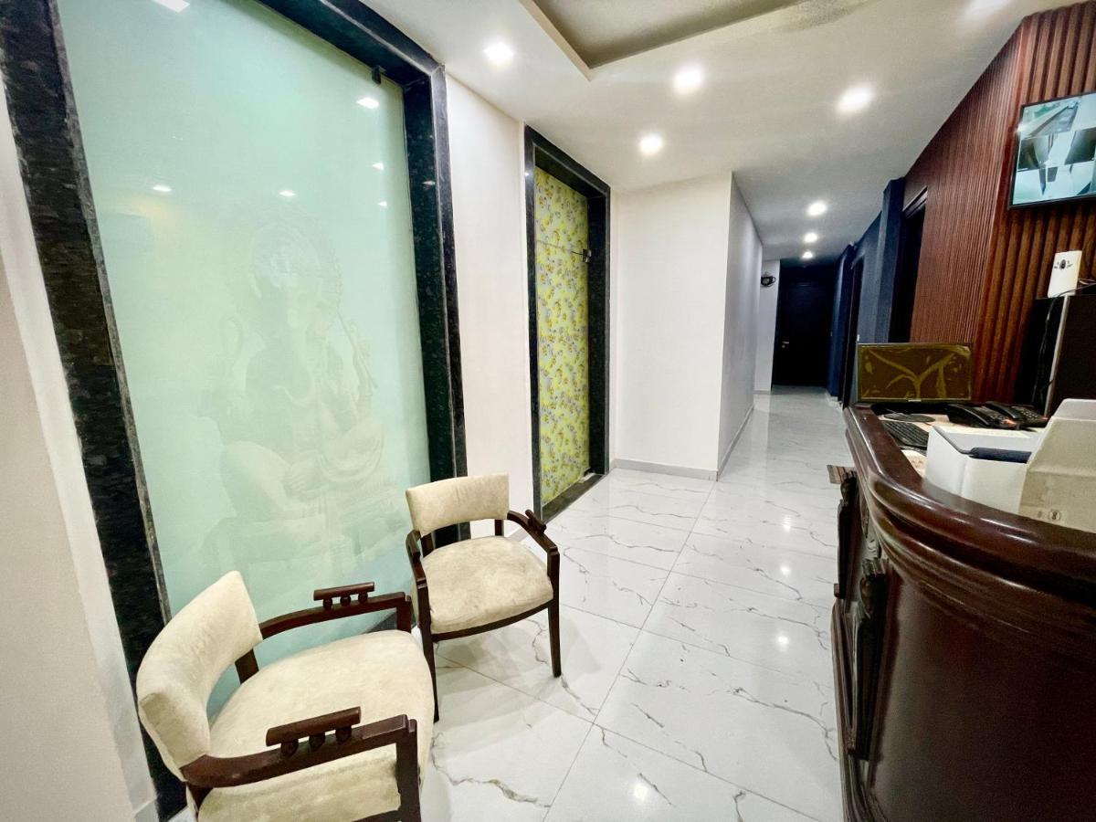 Lime Boutique B&B Gk-1 At Kailash Colony Metro , Greater Kailash Near Eros Hotel Nehru Place Yeni Delhi Dış mekan fotoğraf