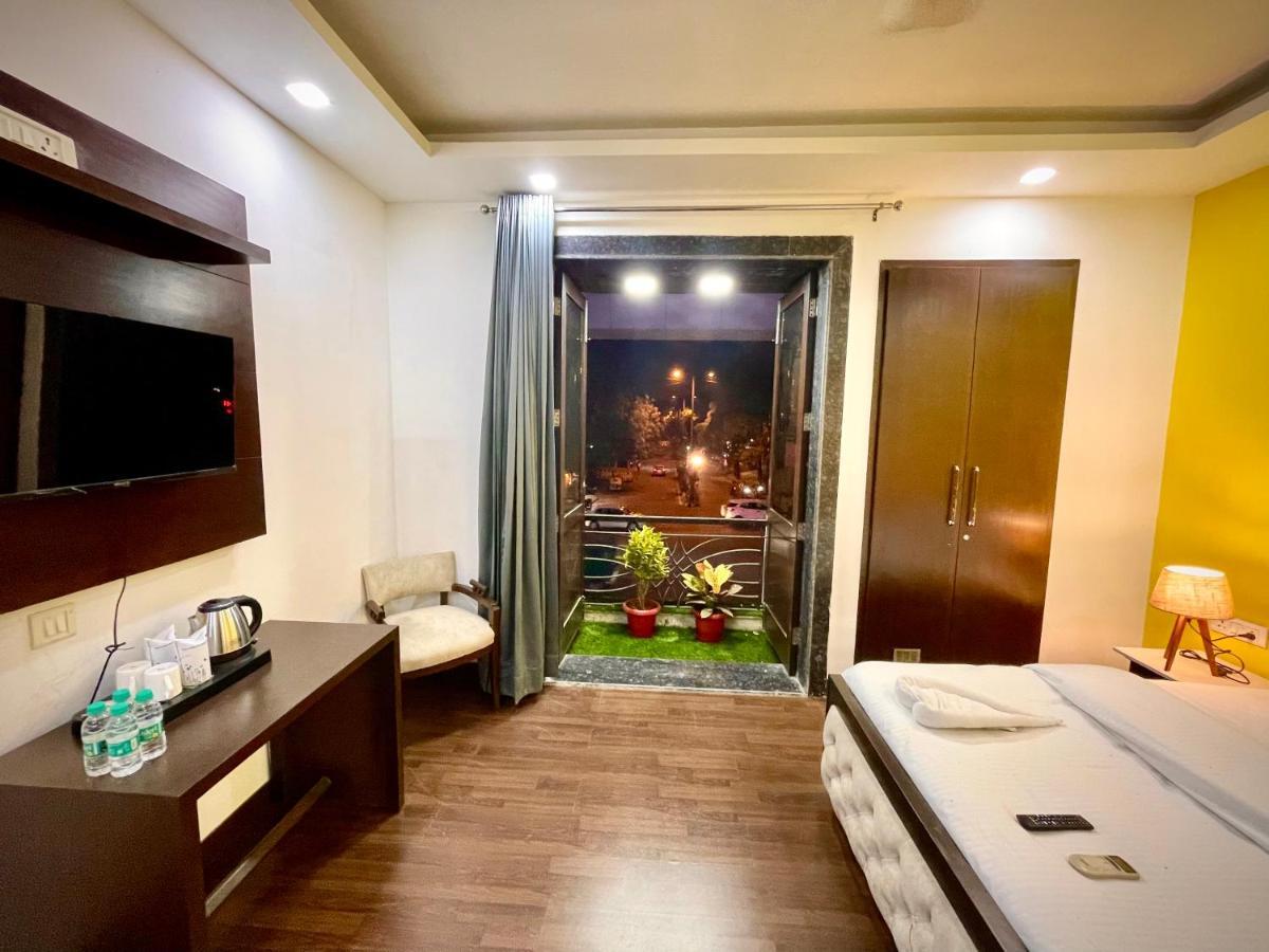 Lime Boutique B&B Gk-1 At Kailash Colony Metro , Greater Kailash Near Eros Hotel Nehru Place Yeni Delhi Dış mekan fotoğraf