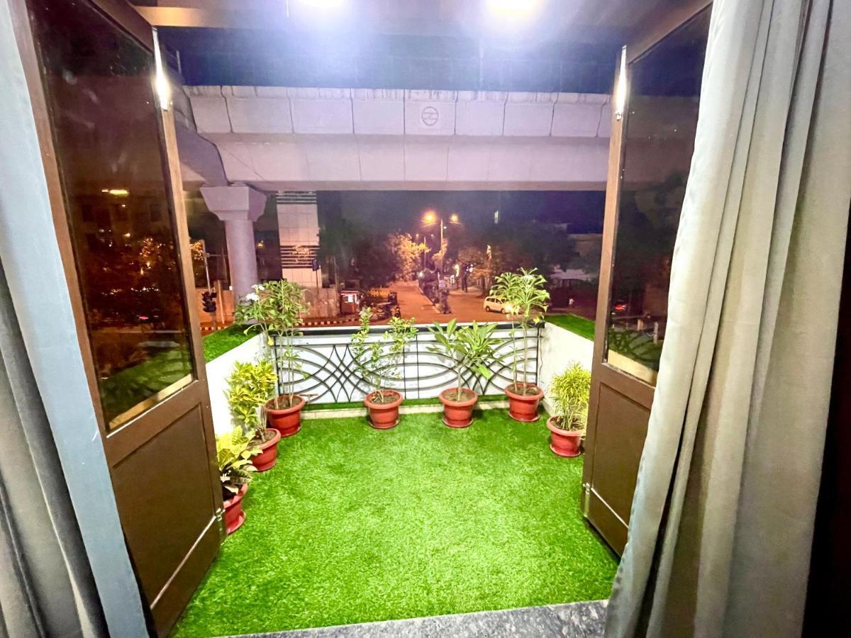Lime Boutique B&B Gk-1 At Kailash Colony Metro , Greater Kailash Near Eros Hotel Nehru Place Yeni Delhi Dış mekan fotoğraf