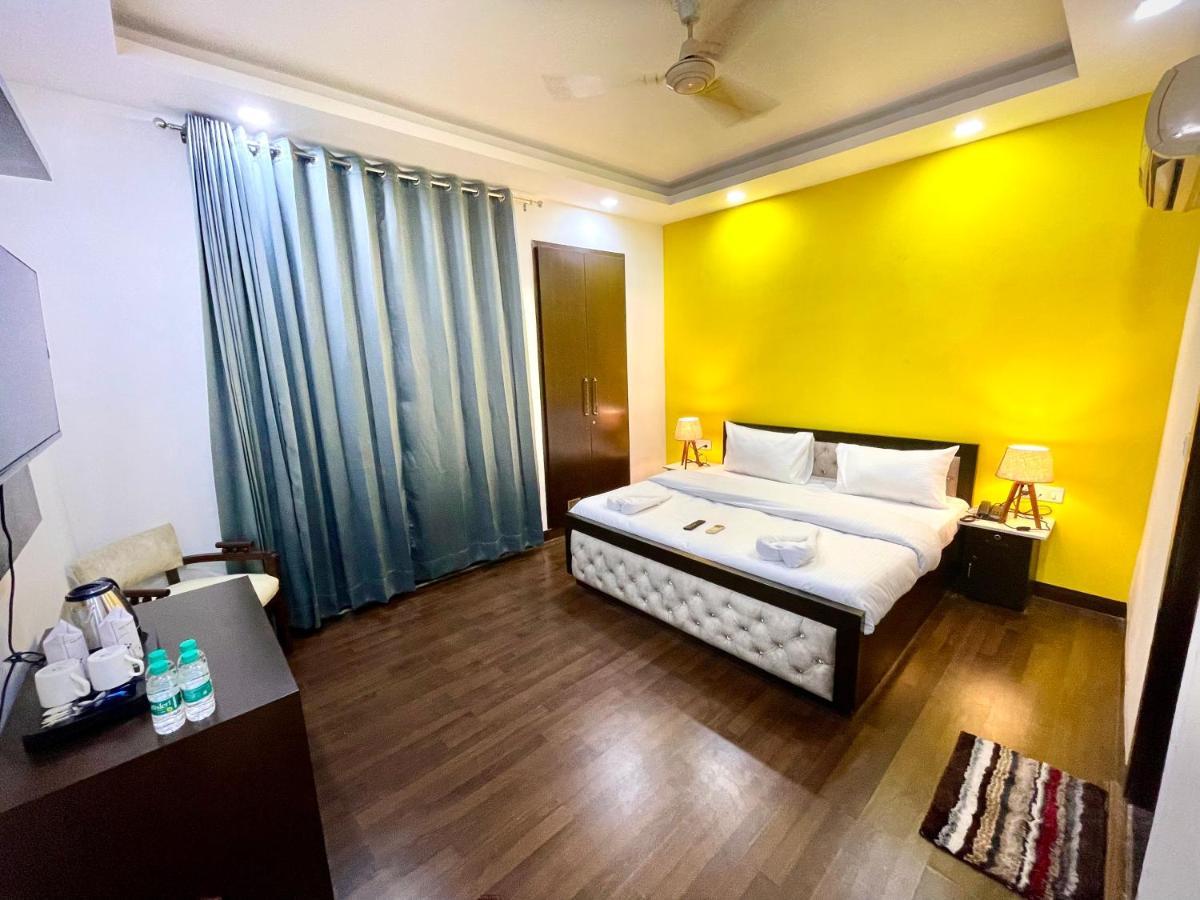 Lime Boutique B&B Gk-1 At Kailash Colony Metro , Greater Kailash Near Eros Hotel Nehru Place Yeni Delhi Dış mekan fotoğraf