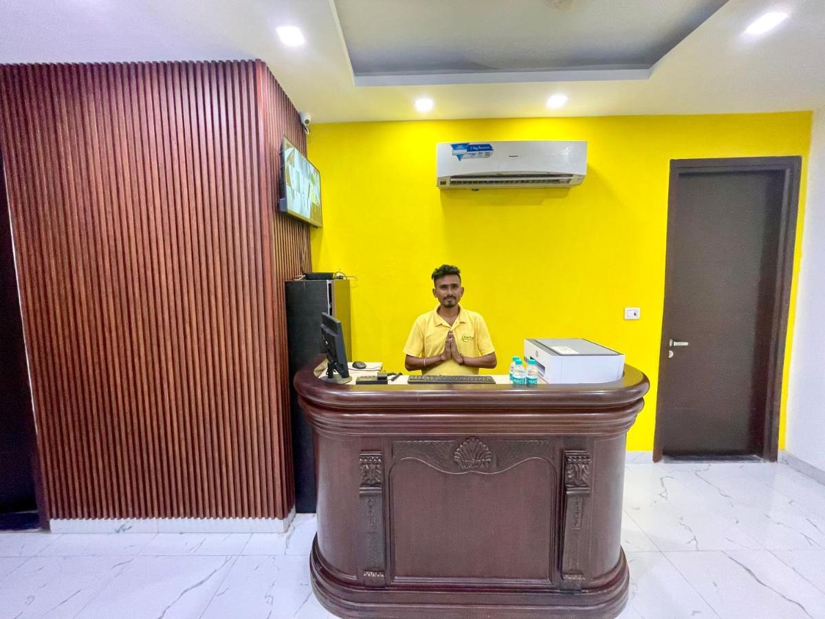 Lime Boutique B&B Gk-1 At Kailash Colony Metro , Greater Kailash Near Eros Hotel Nehru Place Yeni Delhi Dış mekan fotoğraf