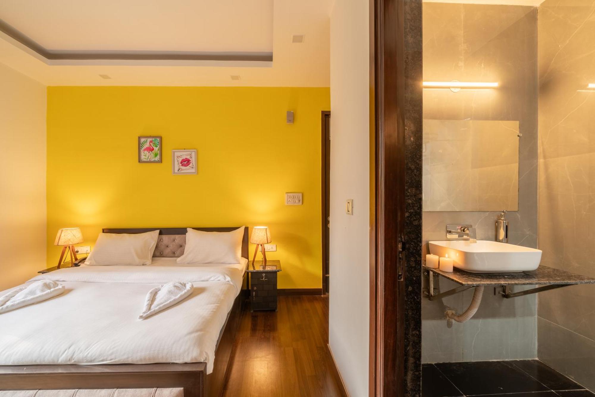 Lime Boutique B&B Gk-1 At Kailash Colony Metro , Greater Kailash Near Eros Hotel Nehru Place Yeni Delhi Dış mekan fotoğraf