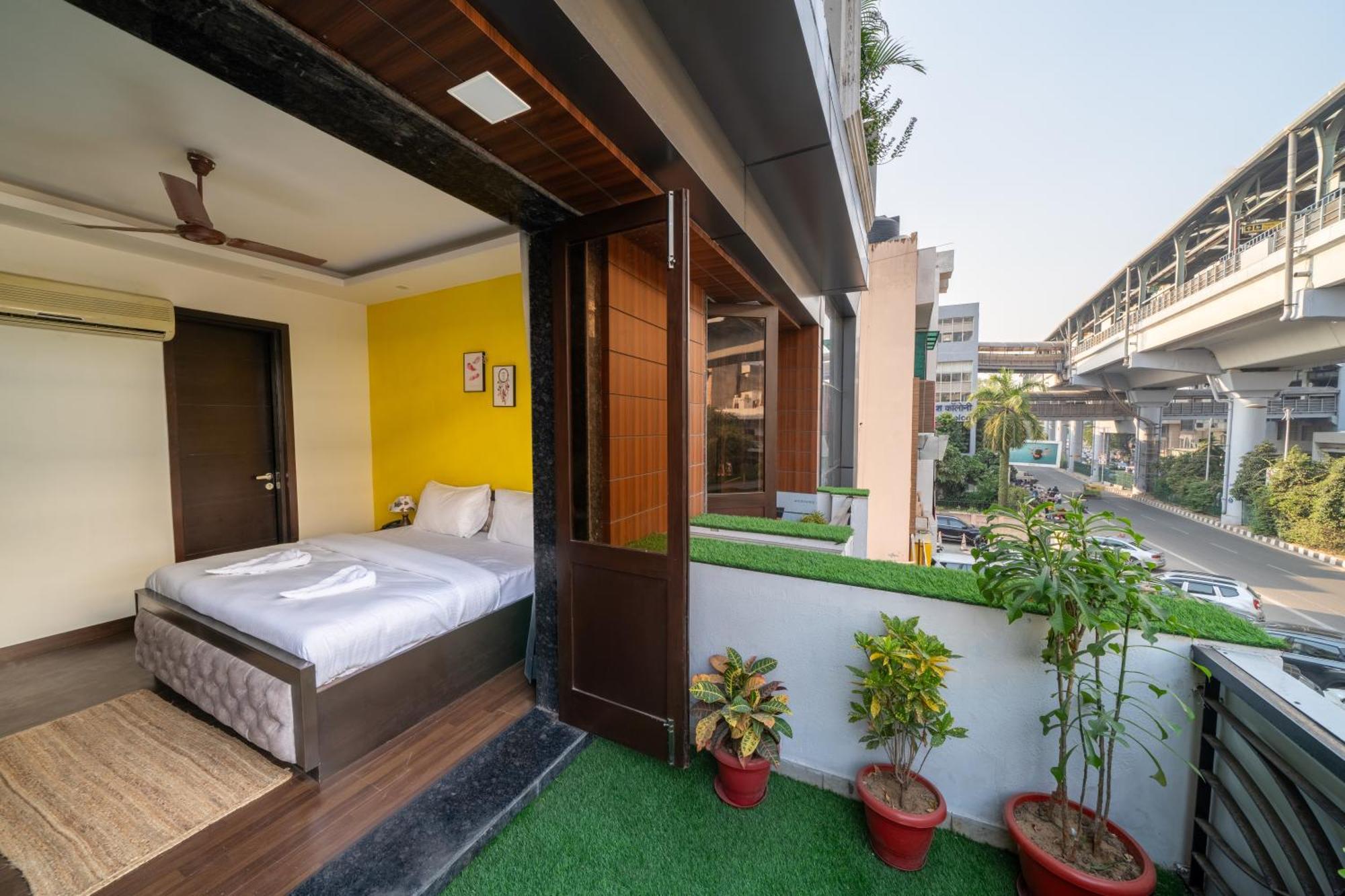 Lime Boutique B&B Gk-1 At Kailash Colony Metro , Greater Kailash Near Eros Hotel Nehru Place Yeni Delhi Dış mekan fotoğraf